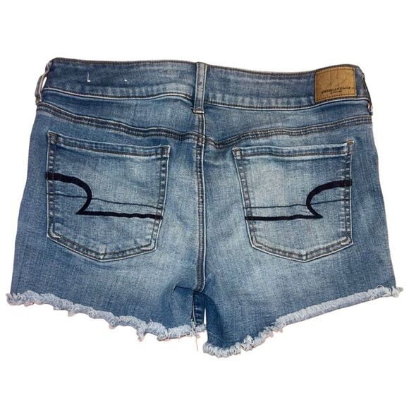 American Eagle Outfitters Low Rise Super Stretch Cutoff Jean Shorts Denim Sz 12 - Picture 6 of 11